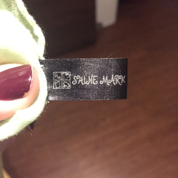 Scarf - Picture 2 of 2